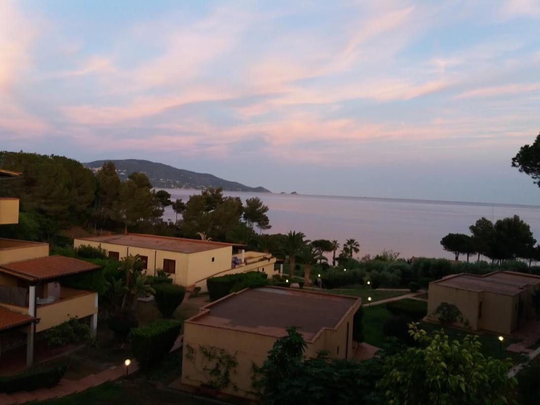 Casa Del Golfo Aparthotel Lacona Ngoại thất bức ảnh